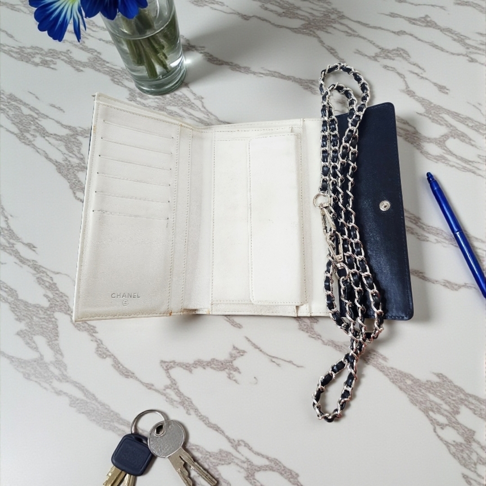 Chanel Coco Mark Bicolor Lambskin Long Wallet On Unbranded Chain - Picture 4 of 15